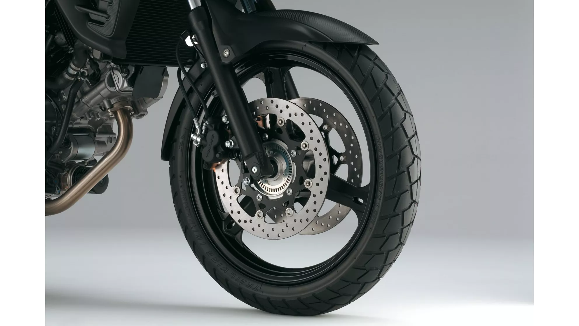 Suzuki V-Strom 650 - Image 11 Suzuki V-Strom 650 - Image 11