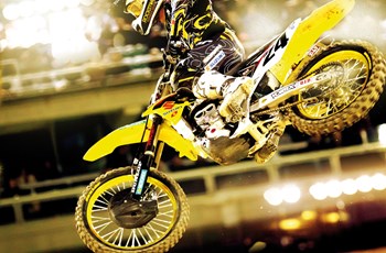 Suzuki RM-Z450 2015 - Bild 2 Suzuki RM-Z450 2015 - Bild 2