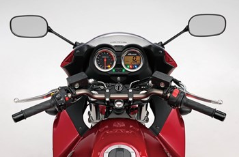 Suzuki Bandit 1250S 2015 - Bild 9