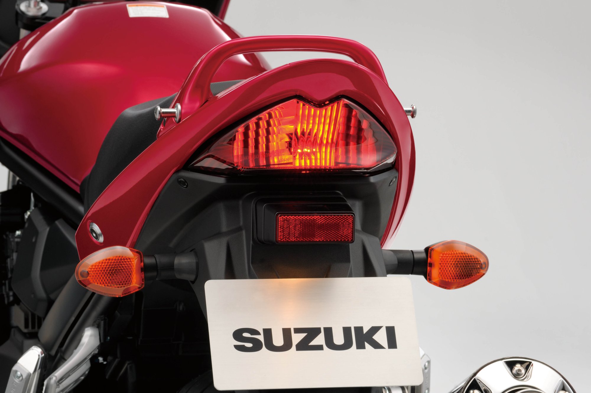 Motorrad Vergleich Suzuki Bandit 1250S 2015 vs. Suzuki Bandit 1200S 2005