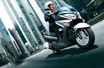 Suzuki Burgman 200 2015 - Bild 3