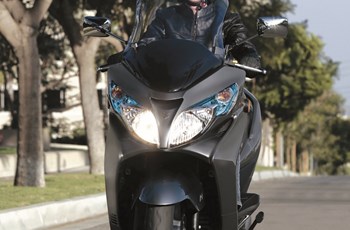 Suzuki Burgman 400 2015 - Bild 2 Suzuki Burgman 400 2015 - Bild 2