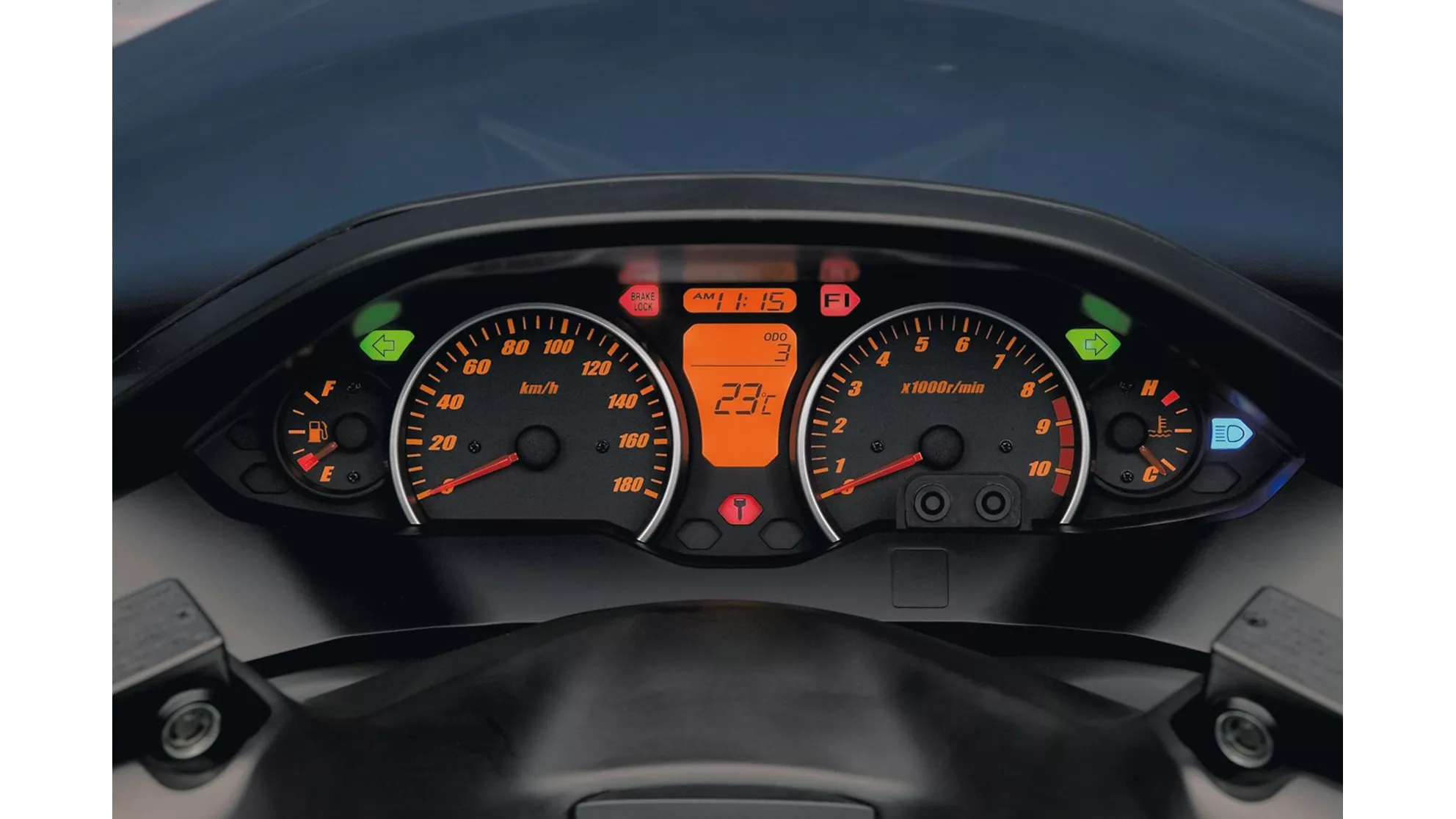 Suzuki Burgman 400 - Image 1 Suzuki Burgman 400 - Image 1