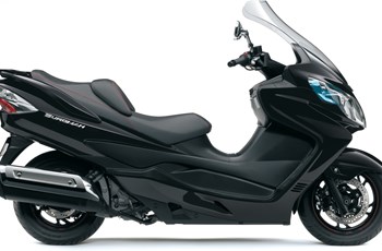 Suzuki Burgman 400 2015 - Bild 5 Suzuki Burgman 400 2015 - Bild 5