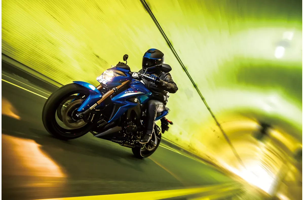 Suzuki GSX-S1000 Suzuki GSX-S1000
