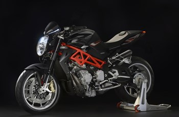 MV Agusta Brutale 1090 R 2015 - Bild 6 MV Agusta Brutale 1090 R 2015 - Bild 6