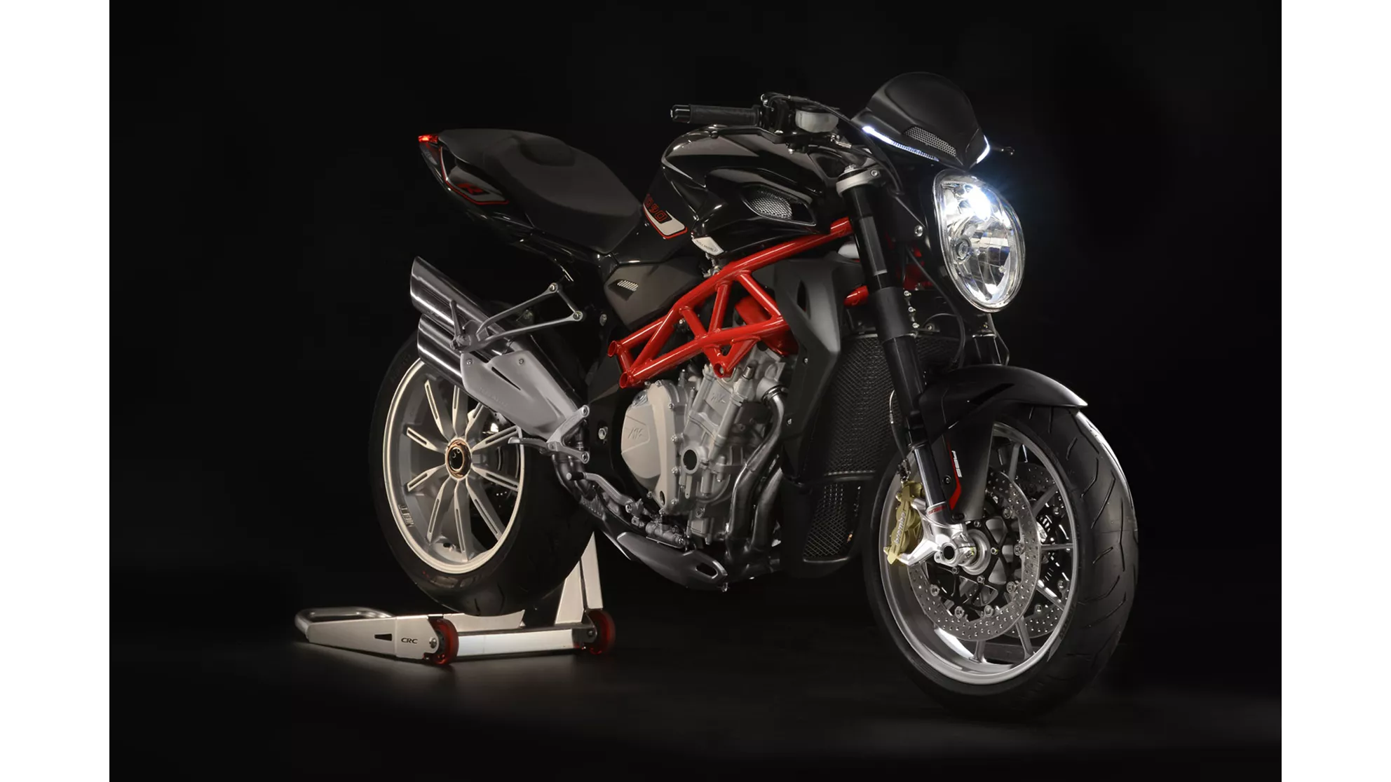MV Agusta Brutale 1090 R - Image 5 MV Agusta Brutale 1090 R - Image 5