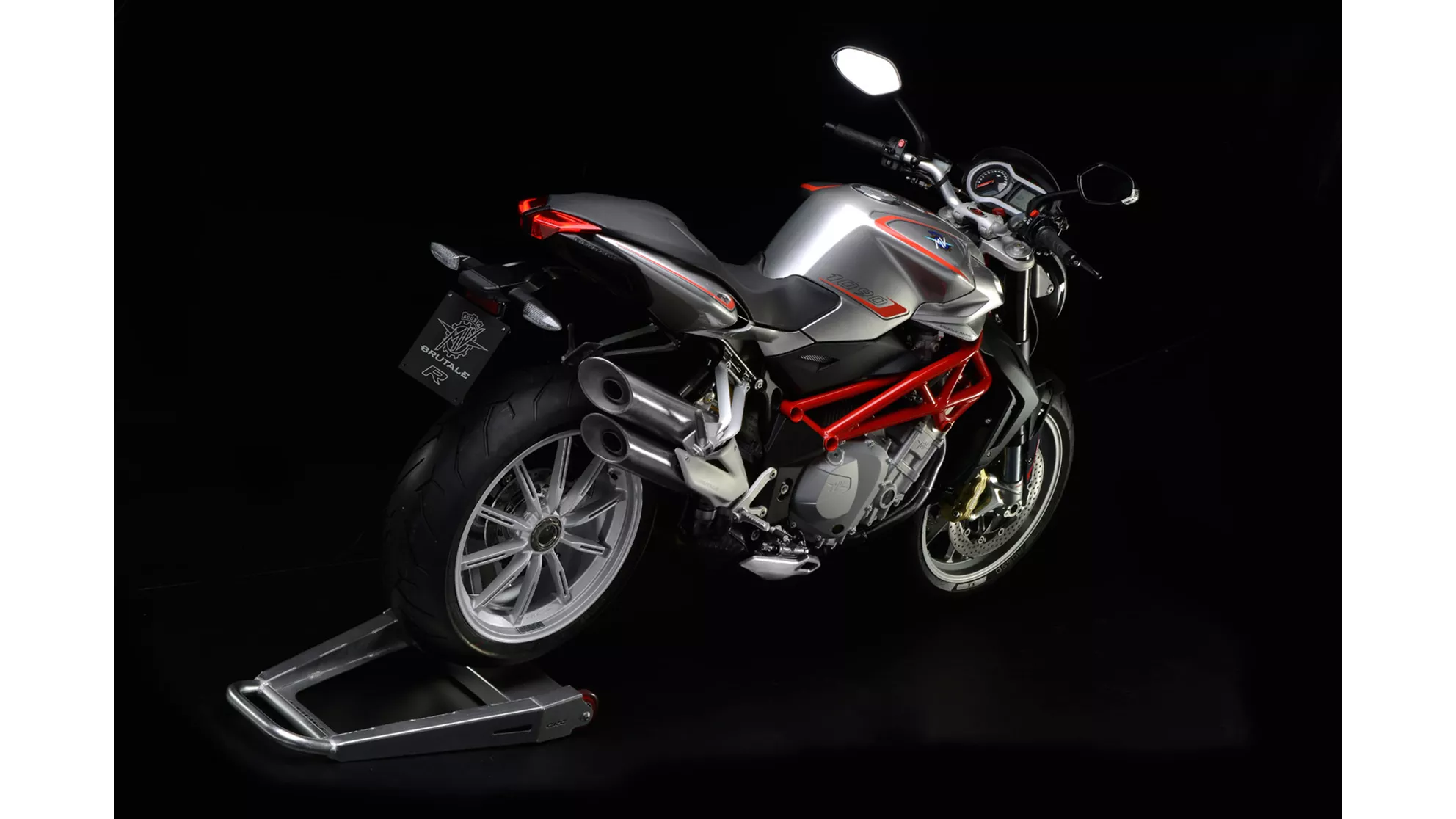 MV Agusta Brutale 1090 R - Image 7 MV Agusta Brutale 1090 R - Image 7