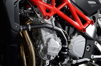 MV Agusta Brutale 1090 R 2015 - Bild 10 MV Agusta Brutale 1090 R 2015 - Bild 10