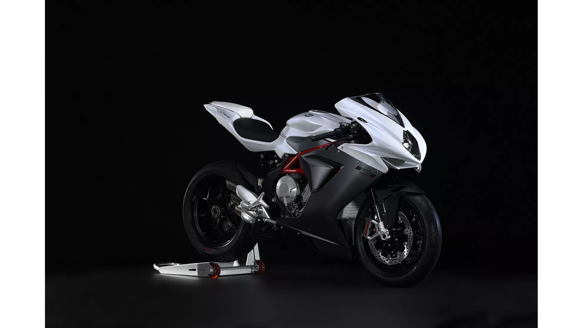 MV Agusta F3 800 - Image 6 MV Agusta F3 800 - Image 6