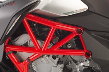 MV Agusta Turismo Veloce 800 2015 - Bild 3