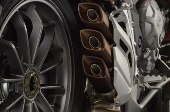 MV Agusta Turismo Veloce 800 2015 - Bild 6