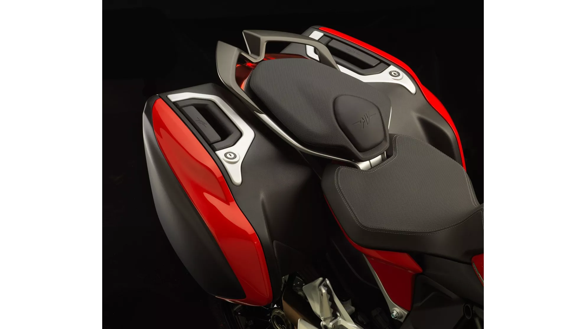 MV Agusta Turismo Veloce 800 Lusso - Image 1 MV Agusta Turismo Veloce 800 Lusso - Image 1