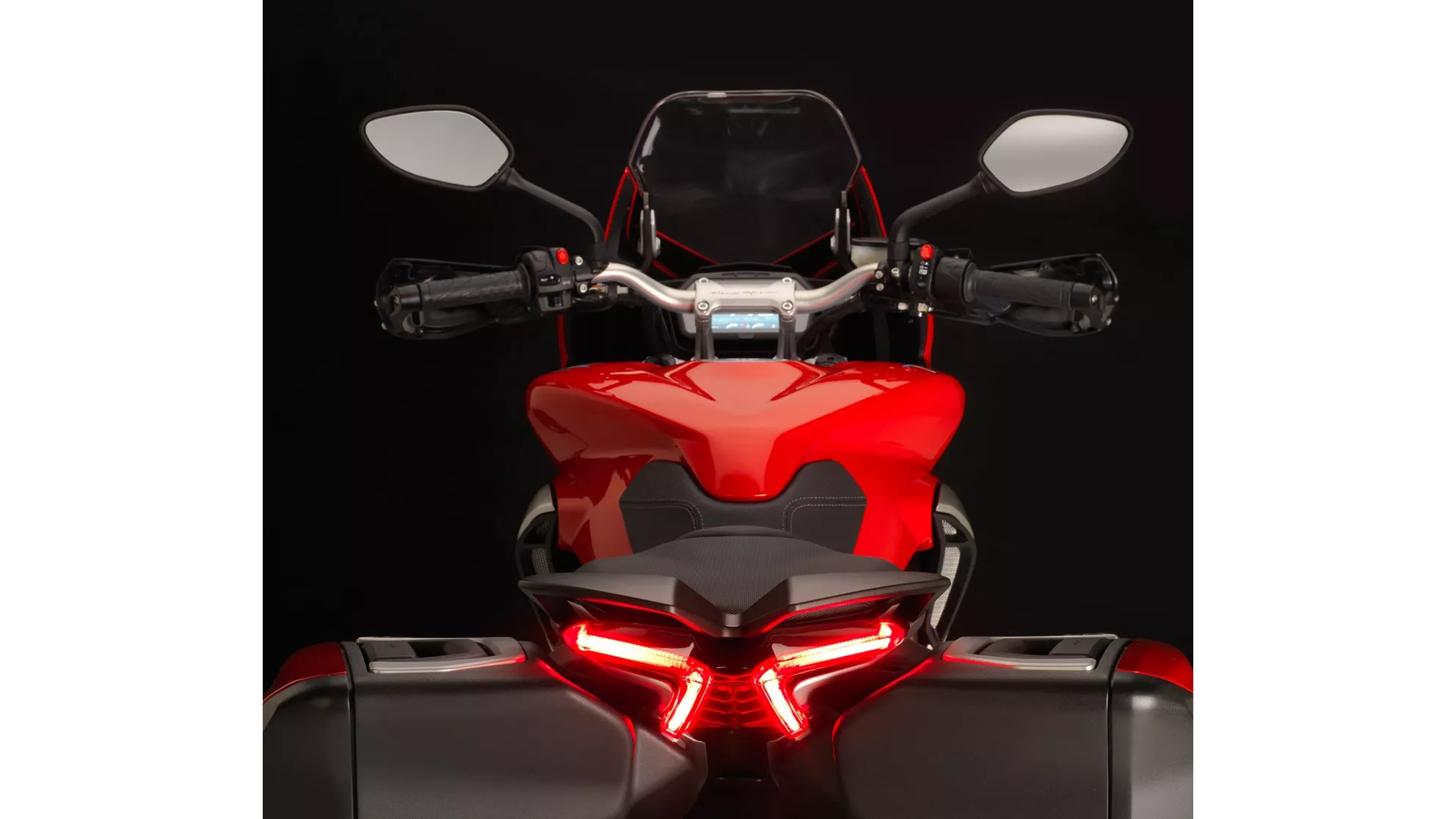 MV Agusta Turismo Veloce 800 Lusso - Image 4 MV Agusta Turismo Veloce 800 Lusso - Image 4