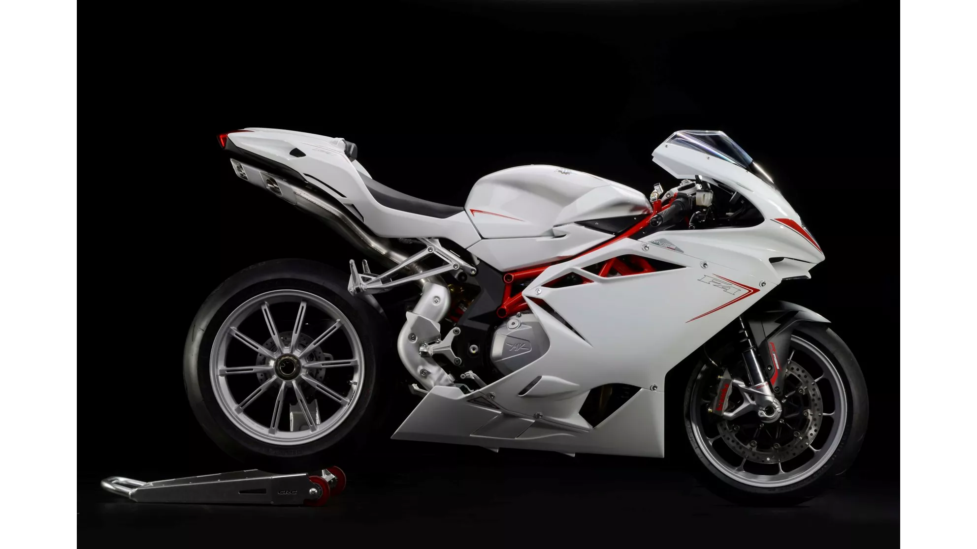 MV Agusta F4 - Image 4 MV Agusta F4 - Image 4