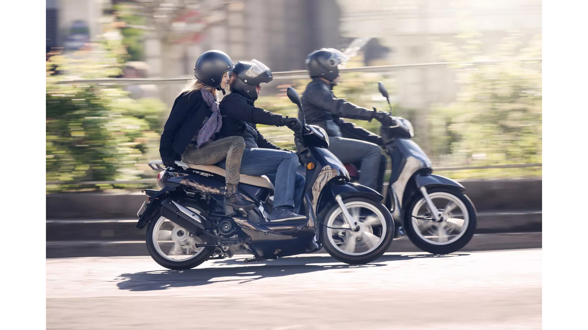 Peugeot Tweet 125 - Image 1 Peugeot Tweet 125 - Image 1