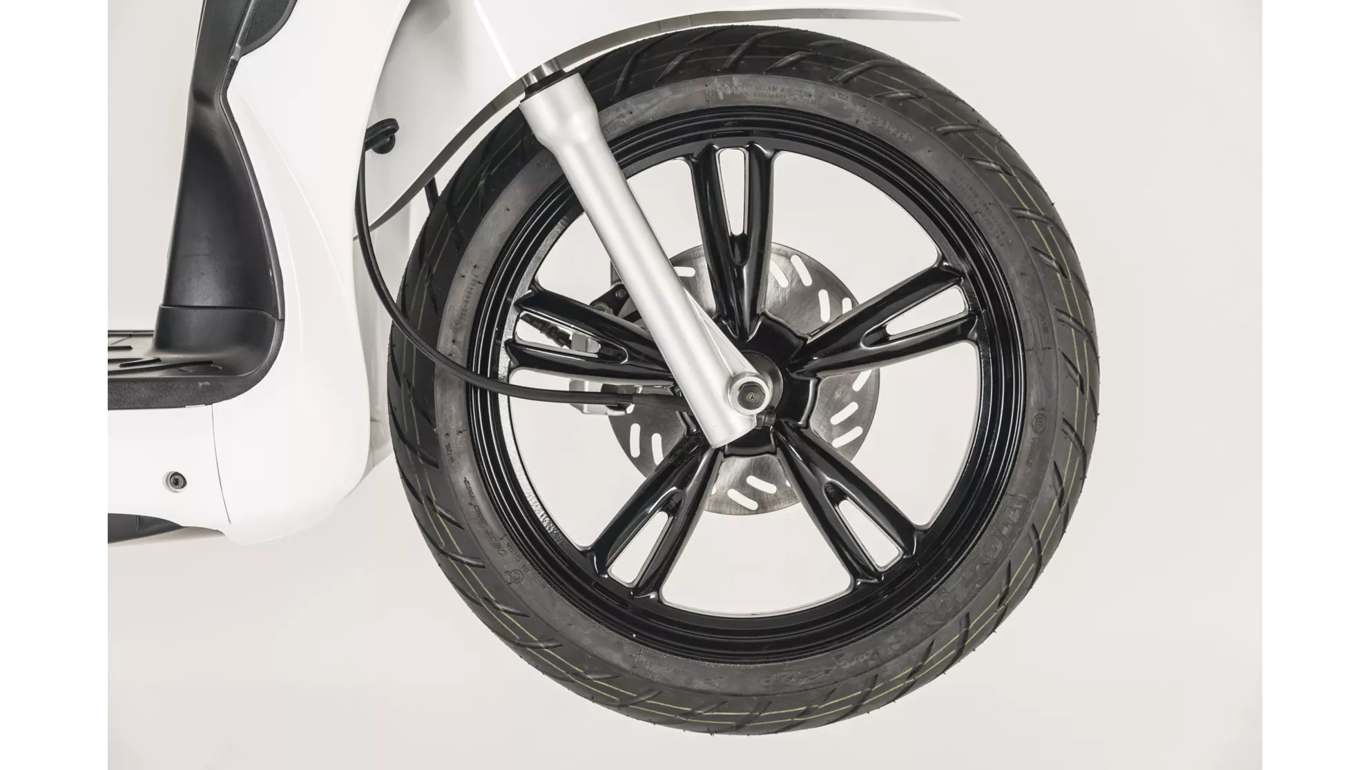 Peugeot Tweet 125 - Image 2 Peugeot Tweet 125 - Image 2