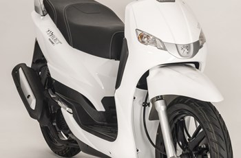 Peugeot Tweet 125 2015 - Bild 10 Peugeot Tweet 125 2015 - Bild 10