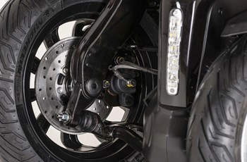 Peugeot Metropolis 400 2015 - Bild 8 Peugeot Metropolis 400 2015 - Bild 8