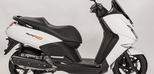 Kymco Downtown 125i 2011 vs Peugeot Citystar 125 RS 2015