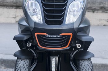 Peugeot Metropolis 400i RS 2015 - Bild 7 Peugeot Metropolis 400i RS 2015 - Bild 7