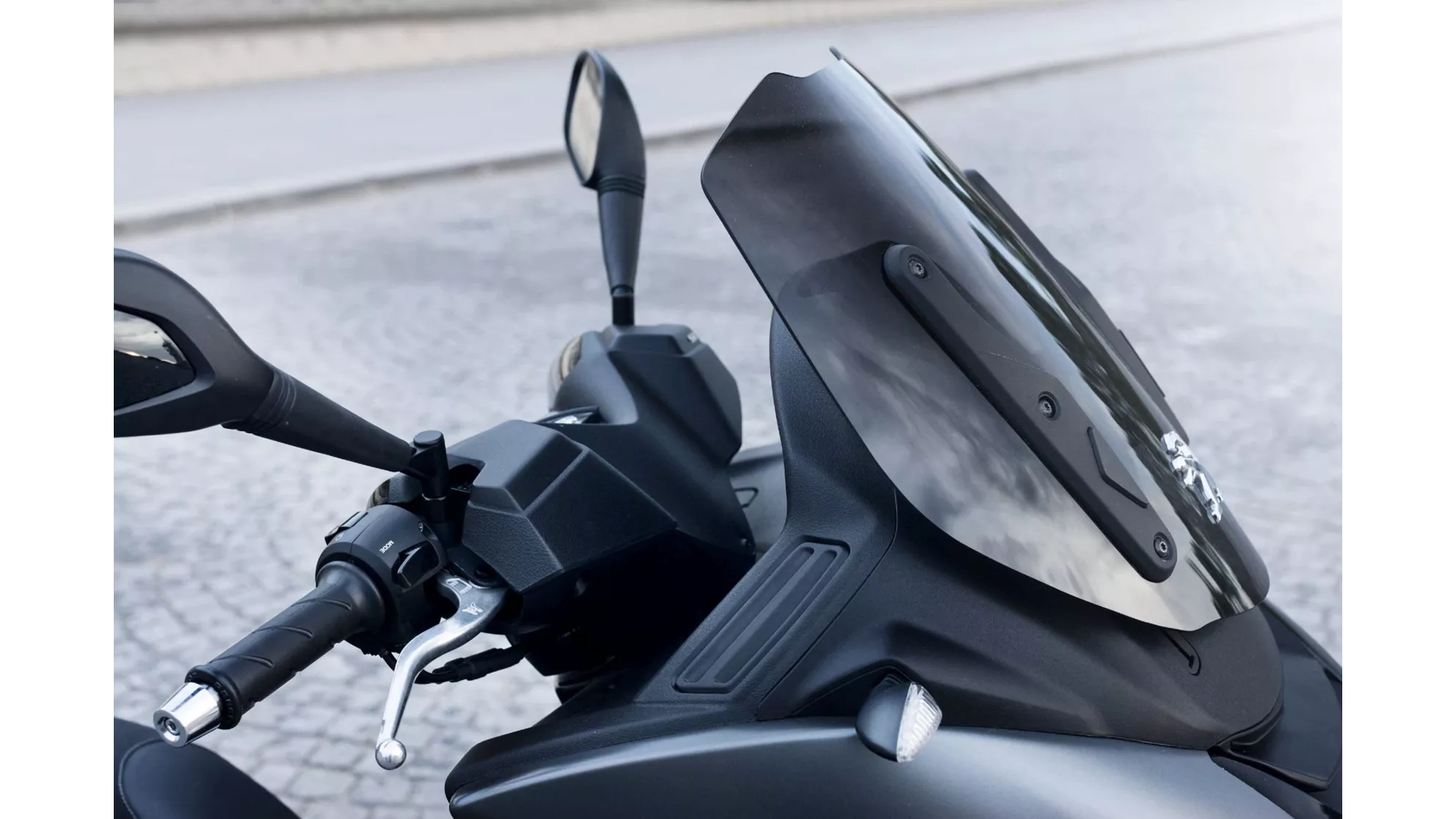 Peugeot Metropolis 400i RS - Image 11 Peugeot Metropolis 400i RS - Image 11