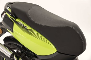 Peugeot Streetzone 12 Naked 2015 - Bild 9