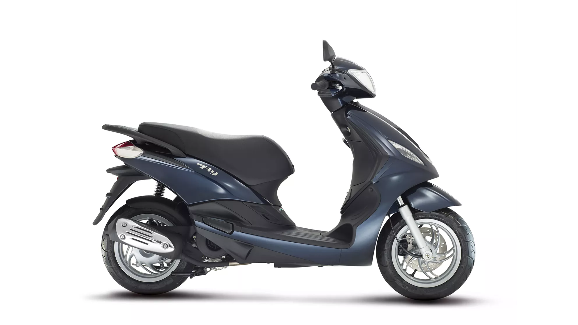 Piaggio Fly 50 2T - Image 2 Piaggio Fly 50 2T - Image 2