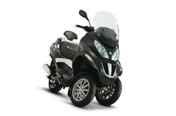 Piaggio MP3 300 ie Sport 2015 - Bild 4