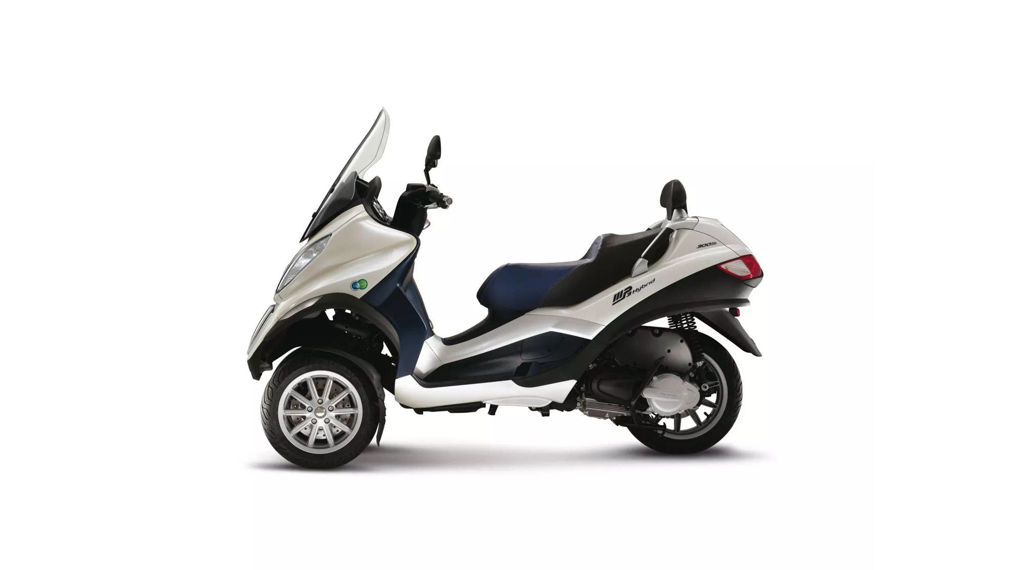 Piaggio MP3 Hybrid 300 LT - Image 2 Piaggio MP3 Hybrid 300 LT - Image 2