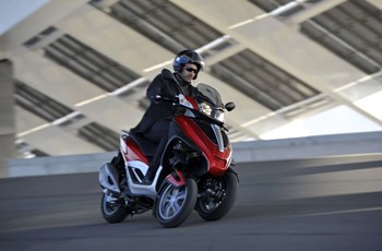 Piaggio MP3 300 i.e.Yourban LT 2015 - Bild 6