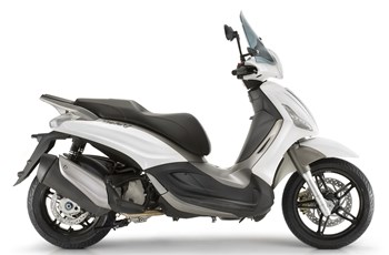 Piaggio Beverly 350ie Sport Touring 2015 - Bild 12 Piaggio Beverly 350ie Sport Touring 2015 - Bild 12