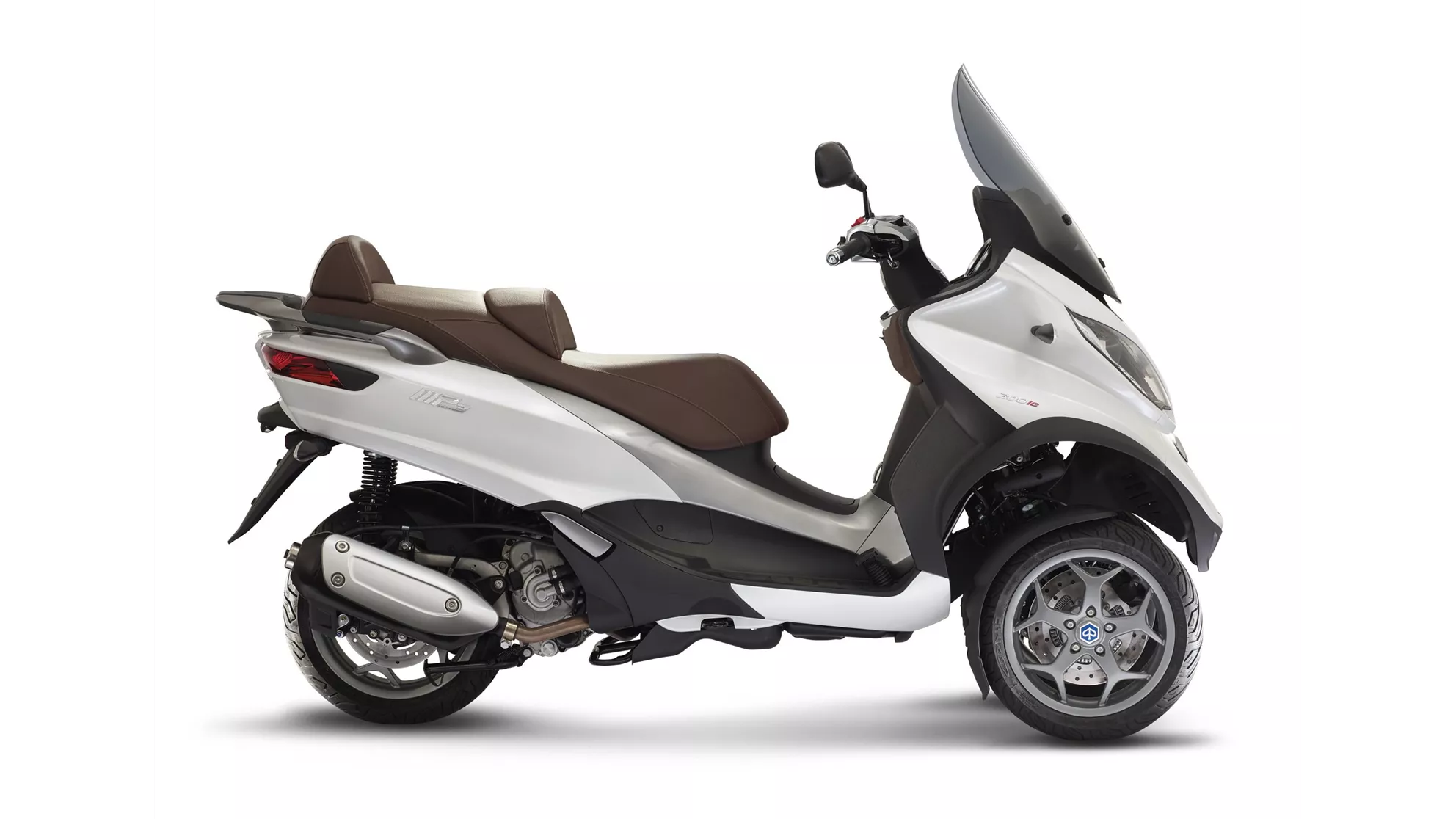 Piaggio MP3 300 ie Business - Image 4 Piaggio MP3 300 ie Business - Image 4