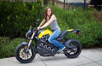 Brammo Empulse R 2015 - Bild 3