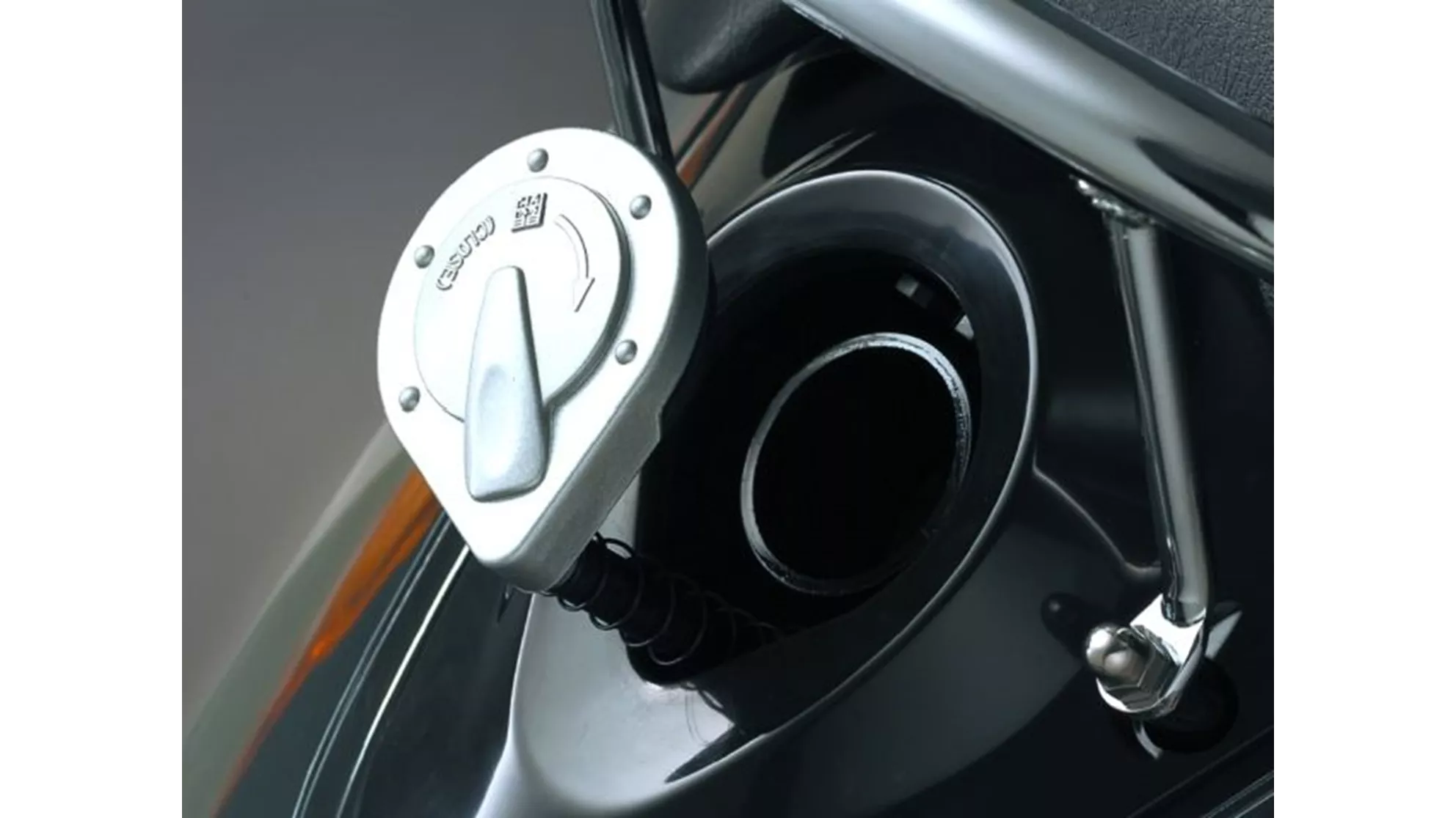 Sym Mio 100 - Image 6 Sym Mio 100 - Image 6