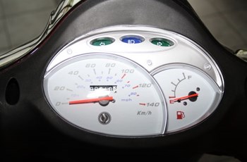 Sym Fiddle II 50 2015 - Bild 7