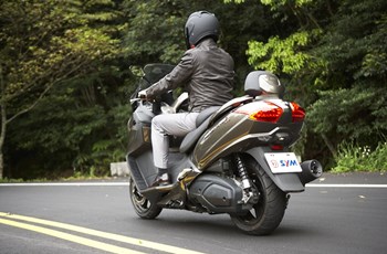 Sym MaxSym 400i 2015 - Bild 3 Sym MaxSym 400i 2015 - Bild 3