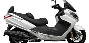 Sym MaxSym 400i 2015 vs Sym Cruisym 300 2017 Sym MaxSym 400i 2015 vs Sym Cruisym 300 2017