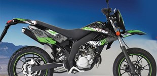 Kawasaki Ninja H2 R 2015 vs Hanway STM 125 2015