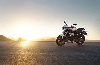 Triumph Speed Triple 1050 2015 - Bild 5 Triumph Speed Triple 1050 2015 - Bild 5