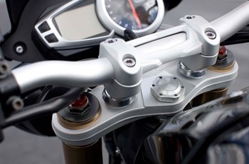 Triumph Speed Triple 1050 2015 - Bild 12 Triumph Speed Triple 1050 2015 - Bild 12