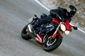 Triumph Street Triple 2015 - Bild 2 Triumph Street Triple 2015 - Bild 2