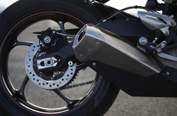 Triumph Street Triple 675 R 2015 - Bild 14 Triumph Street Triple 675 R 2015 - Bild 14