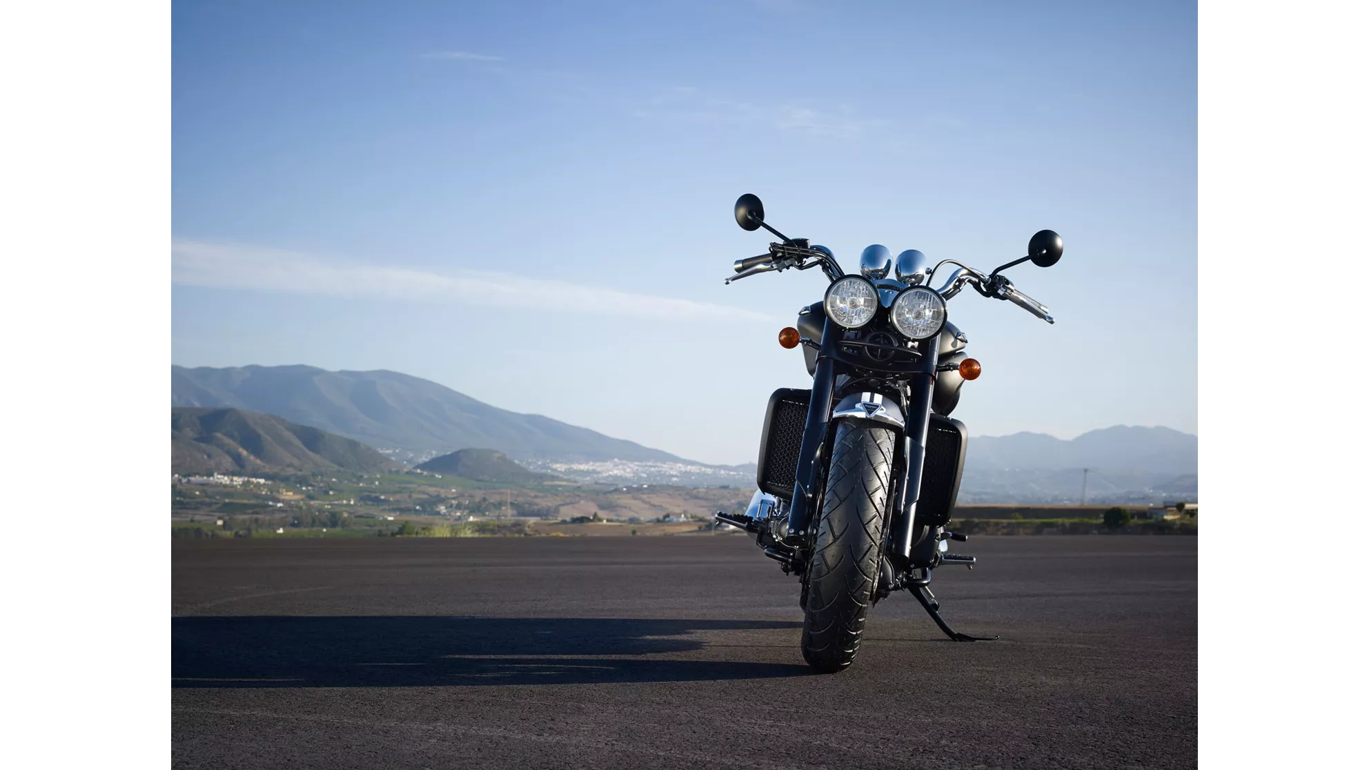 Triumph Rocket III Roadster - Image 3 Triumph Rocket III Roadster - Image 3