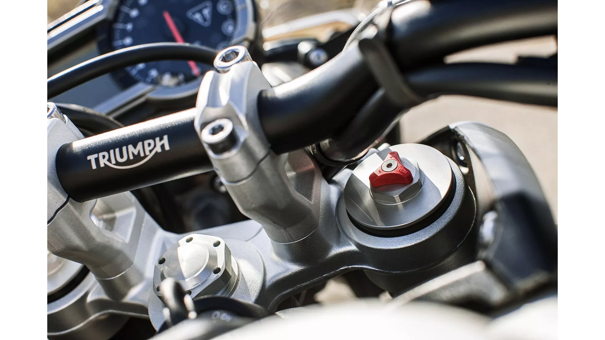 Triumph Tiger 800 XC - Image 2 Triumph Tiger 800 XC - Image 2