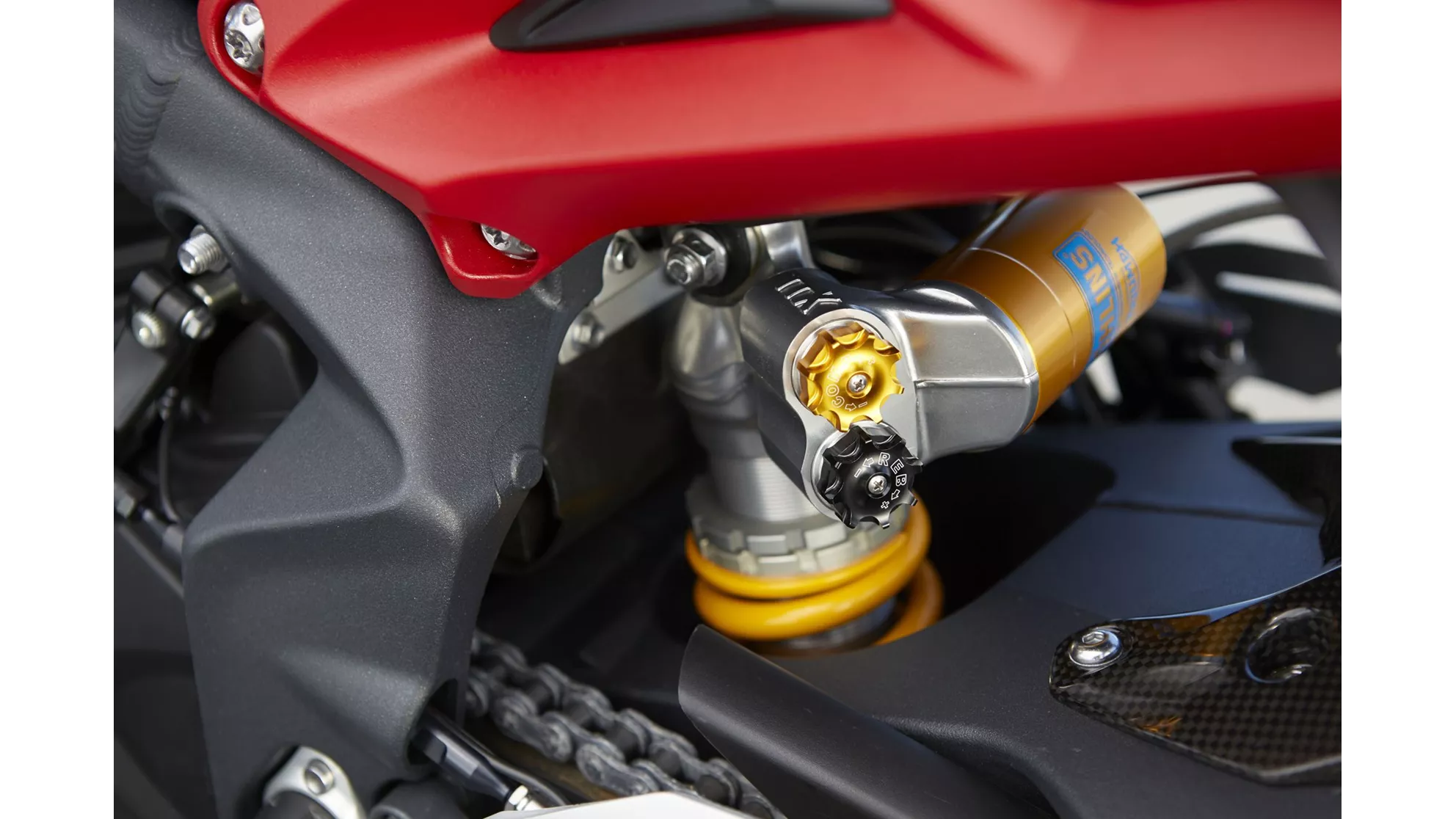 Triumph Daytona 675 R - Image 9 Triumph Daytona 675 R - Image 9
