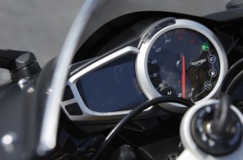 Triumph Daytona 675 R 2015 - Bild 13 Triumph Daytona 675 R 2015 - Bild 13