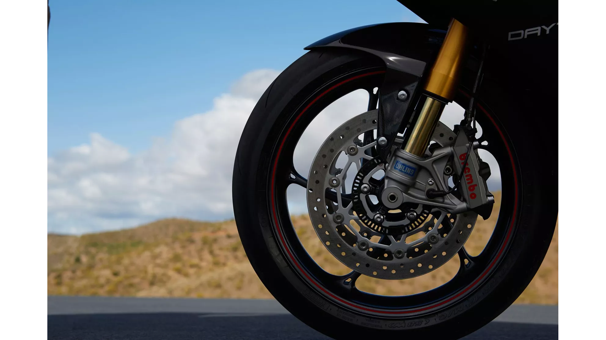 Triumph Daytona 675 R - Image 12 Triumph Daytona 675 R - Image 12