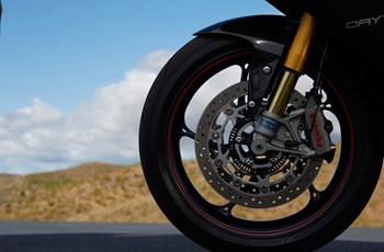Triumph Daytona 675 R 2015 - Bild 14 Triumph Daytona 675 R 2015 - Bild 14