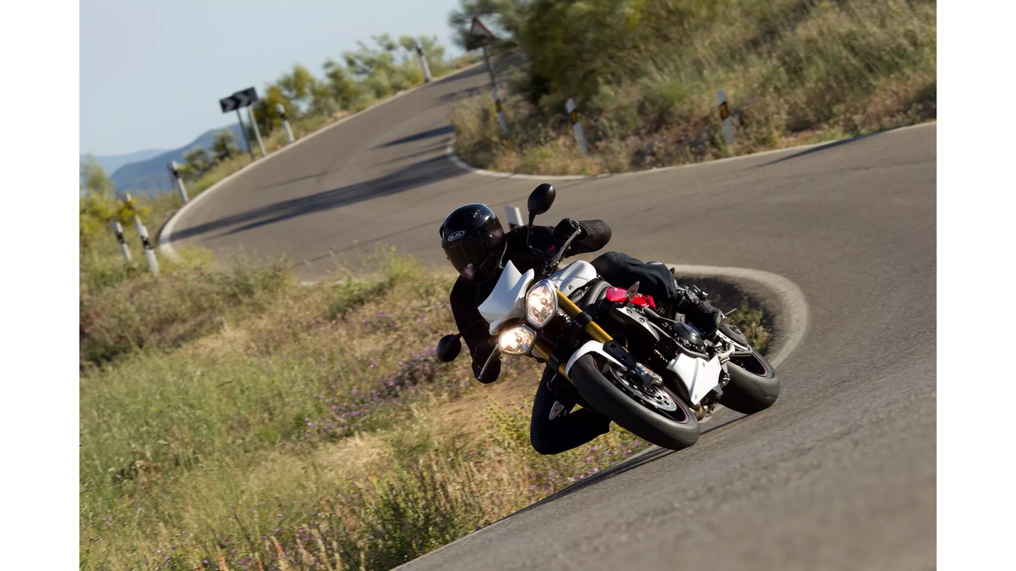 Triumph Speed Triple R - Image 4 Triumph Speed Triple R - Image 4